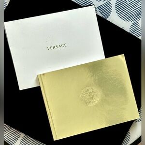 Versace Fashion Collection Fall/Winter 07’- 08’ Collector edition booklet/ DVD